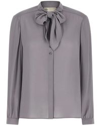Tory Burch - Overhemden ,Grijs ,Georgette Blouse Met Strik - Lyst