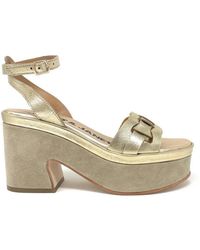 Janet & Janet - Goldene Wildleder-Plateau-Sandalen Mit Knöchelriemen - Lyst