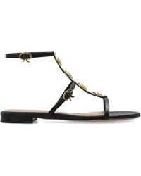 Gianvito Rossi - Kalinda Leren Platte Sandalen - Lyst