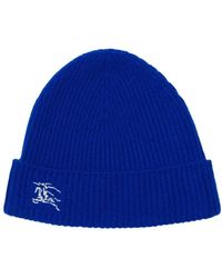 Burberry - Accessoires ,Blauw ,Geribbelde Gebreide Beanie Met Equestrian Knight-Motief - Lyst
