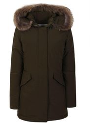 Woolrich - Jassen ,Groen ,Polyester Arctische Wasbeer Parka Met Bont Capuchon - Lyst
