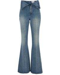 McQueen - Blaue Flared Denim Jeans Mit Logo-Patch - Lyst