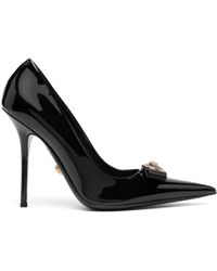 Versace - Zapatos de tacón negros con motivo medusa - Lyst
