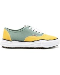 Maison Mihara Yasuhiro - Grüne canvas-sneaker mit kontrastdetails - Lyst