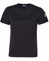 Moncler - Tops ,Zwart ,Katoen Zwart T-Shirt Van Katoen Met Kralenlogo - Lyst