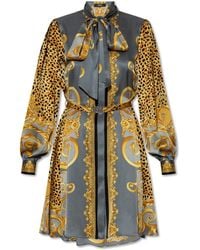 Versace - Zijden Jurk Met Taille Riem - Lyst