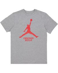 Nike - Fitness ,Grijs ,Katoen Chicago Bulls Tee Essential Grijs - Lyst