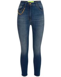 Elisabetta Franchi - Jeans skinny in cotone elasticizzato con catena in metallo dorato - Lyst