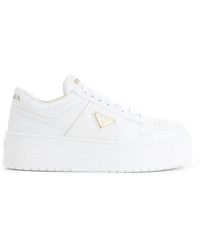 Prada - Downtown Bold Leder-Sneakers - Lyst