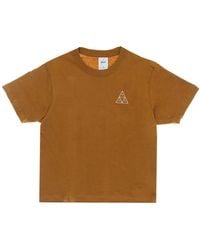 Huf - Geborduurde Driehoek Relax Tee Burnt - Lyst