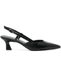 Stuart Weitzman - Zwarte Slingback Pumps Met Puntneus En Gesp - Lyst