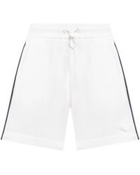 Moncler - Korte Broeken ,Wit ,Katoen Logo Trim Shorts - Lyst