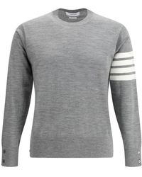 Thom Browne - Truien & Vesten ,Grijs ,Wol Gestreepte Wollen Trui - Lyst