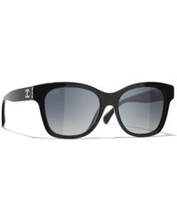 Chanel - Gafas de sol icónicas con lentes uniformes - Lyst