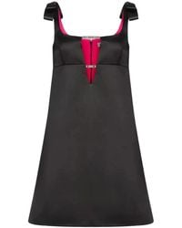 Nina Ricci - Zwarte Satijnen Mini-Jurk Met Kristallen V-Hals - Lyst