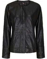 Btfcph - Korte Zwarte Leren Jas Met Zilveren Accenten - Lyst
