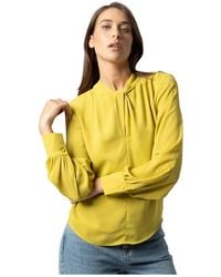 Kocca - Overhemden ,Geel ,Zijden Blouse Met Lange Mouwen En Zonder Kraag - Lyst