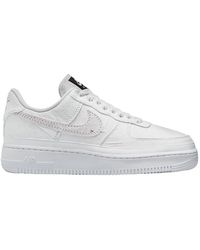 Sneakers \
