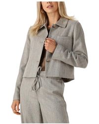 Modström - Elegante Zand Blazer Voor Vrouwen - Lyst