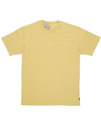 Nike - Fitness ,Katoen Premium Essentials Sust Tee Saturn - Lyst