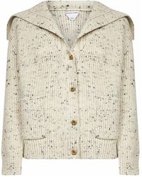 Bottega Veneta - Truien & Vesten ,Grijs ,Wol Gouden Knoop Sweater Duif - Lyst