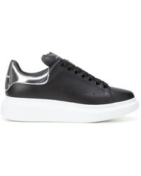 Alexander McQueen - Sneakers,schwarze sneakers mit logo-print,schwarze sneakers mit silberner spiegel ferse - Lyst
