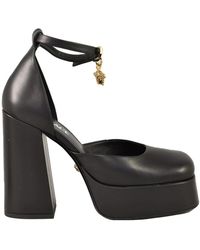 Versace - Schoenen ,Zwart ,Leer Decolleté Hakken - Lyst