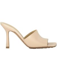 Bottega Veneta - Leder Mules Mit Quadratischer Zehenpartie Und Gummistollen - Lyst