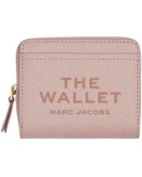 Marc Jacobs - Portafoglio in pelle rosa con logo in rilievo - Lyst