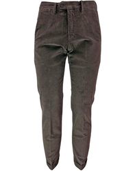 Pantaloni casual, eleganti e chino da uomo di Seventy a partire da 132 €