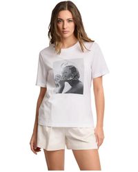 Kocca - Tops ,Wit ,Casual T-Shirt Met Afbeelding En Korte Mouwen - Lyst