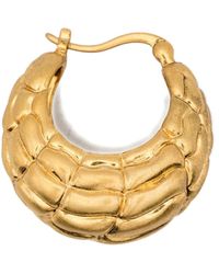 Cult Gaia - Skulptierte Goldton-Hoop-Ohrring - Lyst