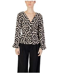 Jacqueline De Yong - Stijlvolle Bedrukte Blouse Met V-Hals - Lyst