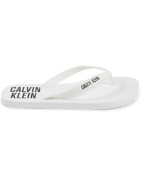 Calvin Klein - Weiße gummizehensandalen - Lyst