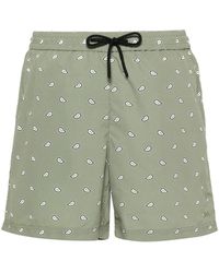 A.P.C. - Grüne shorts mit nylon imprime bandana - Lyst