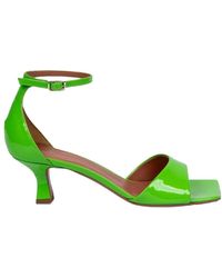 Aldo Castagna - Grüne lackleder sandalen mit knöchelriemen - Lyst