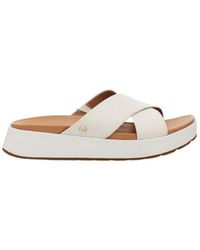 Sandalias planas UGG de mujer: hasta el 51 % de descuento | Lyst