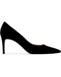 Stuart Weitzman - Schwarze Wildleder Pumps Mit Spitzer Zehenpartie - Lyst