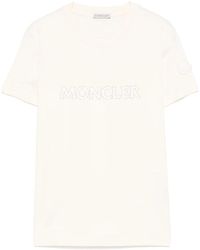 Moncler - Tops ,Wit ,Katoen Crèmewit T-Shirt Met Ronde Hals En Logo - Lyst