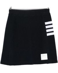 Thom Browne - Gepiqueerde Mini Rok Met Plooidetail En 4 Strepen - Lyst