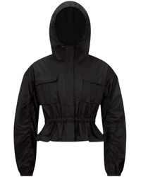 Moncler - Jassen ,Zwart ,Nylon Zwarte Hooded Peplum Jack Lichtgewicht Nylon - Lyst