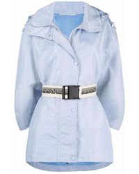 Stella McCartney - Chaqueta azul de nylon con cinturón logotipado - Lyst