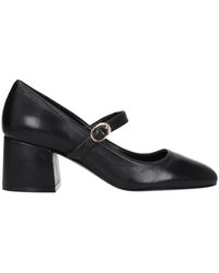 Stuart Weitzman - Schwarze Leder Pumps Mit Mittelhohem Absatz Und Schnalle - Lyst