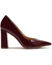 Kazar - Dunkelrote Lackierte Pumps Mit Breitem Absatz.Dieses Produkt Fällt Klein Aus - Lyst