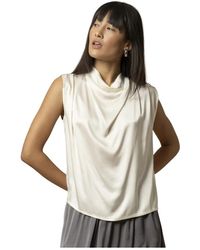 Kocca - Sleeveless Tops - Lyst
