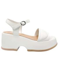 Jeannot - Schoenen ,Wit ,Leer Witte Leren Sandalen Met Gespsluiting - Lyst