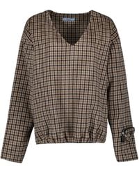 Prada - Vintage Geruite Trui Met V-Hals - Lyst
