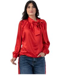 Kocca - Overhemden ,Rood ,Leer Glanzende Top Met Lange Mouwen En Strik - Lyst