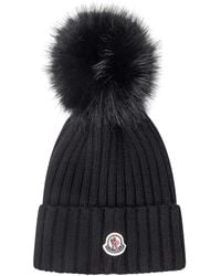 Moncler - Accessoires ,Zwart ,Wol Zwarte Geribbelde Wollen Muts Met Bont Pom-Pom - Lyst