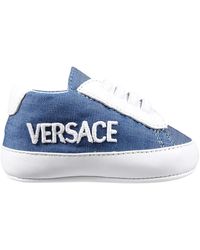 Versace - Sneakers in denim con logo ricamato - Lyst